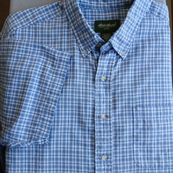 Eddie Bauer Other - Eddie Bauer Short-Sleeve Button-Up Shirt Men's XL blue checks plaid cotton